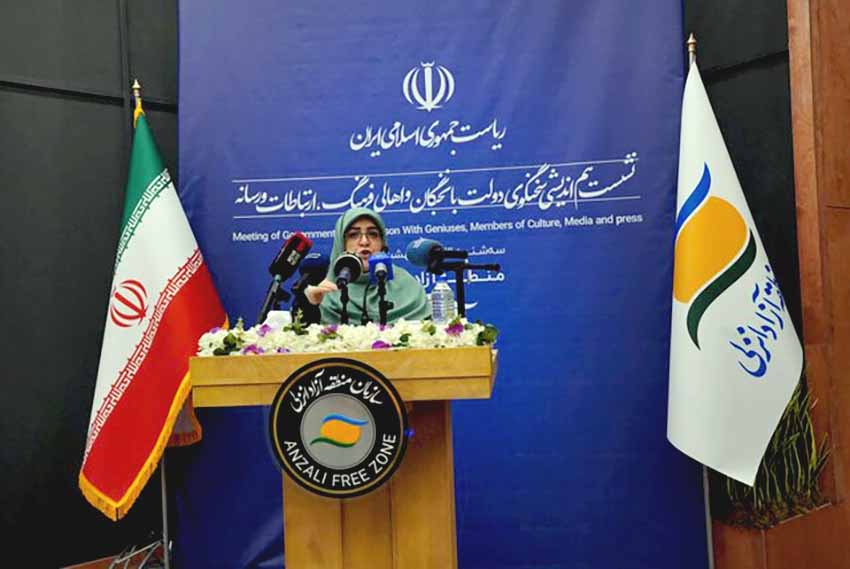 برق دستگاههای دولتی پس از پایان موعد نصب صفحات خورشیدی قطع میشود