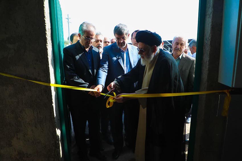 افتتاح نیروگاه خورشیدی ۵ مگاواتی محمدآباد یزد با سرمایه‌گذاری بخش خصوصی