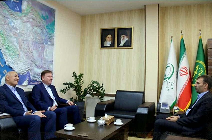 تاکید استاندار بوشهر بر همکاری امور اراضی و تسریع در اجرای پروژه‌های نیروگاه خورشیدی در بوشهر