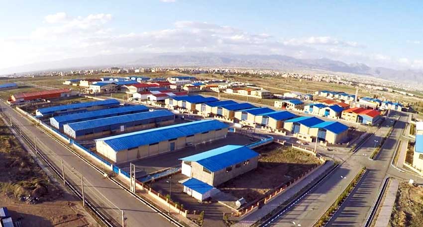 بررسی ظرفیت‌های احداث نیروگاه و تولید تجهیزات خورشیدی در منطقه ویژه اقتصادی پیام توسط سرمایه‌گذاران چینی