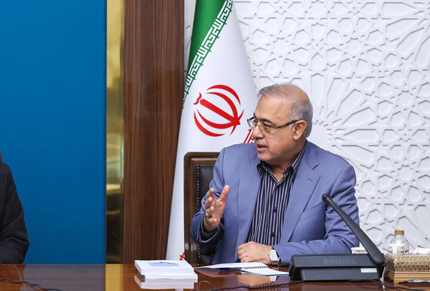 تأکید استاندار هرمزگان بر تسهیل فعالیت سرمایهگذاران انرژی خورشیدی