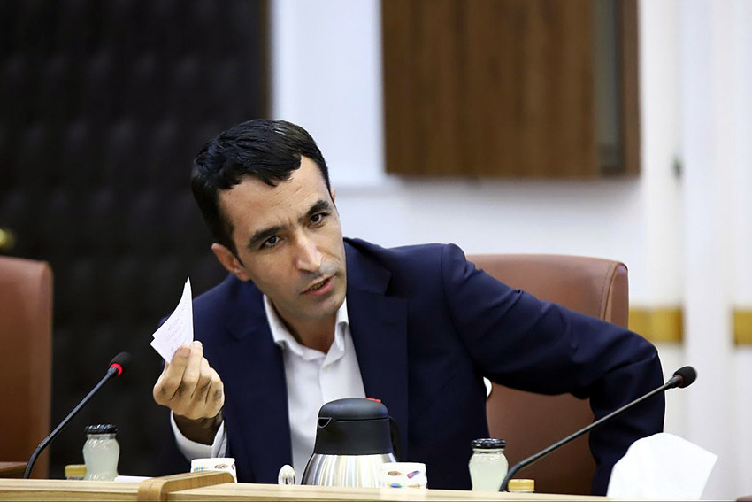 فاصله زیاد با خودکفایی خورشیدی؛ تولید داخلی پنل خورشیدی تنها ۵٪ نیاز برق کشور/ حمایت از تولید تجهیزات داخلی برق خورشیدی شدت میگیرد