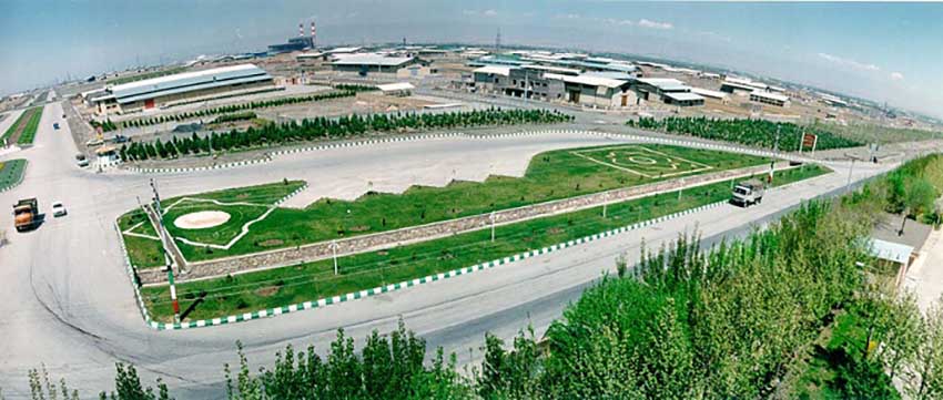 ایجاد ۷۰۰ مگاوات انرژی خورشیدی در ۱۰ شهرک و ناحیه صنعتی اصفهان