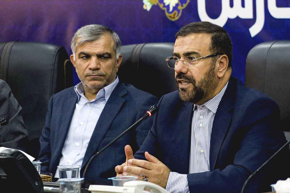 موافقت با تخصیص ۹۳۳ هکتار زمین برای مزارع خورشیدی در فارس