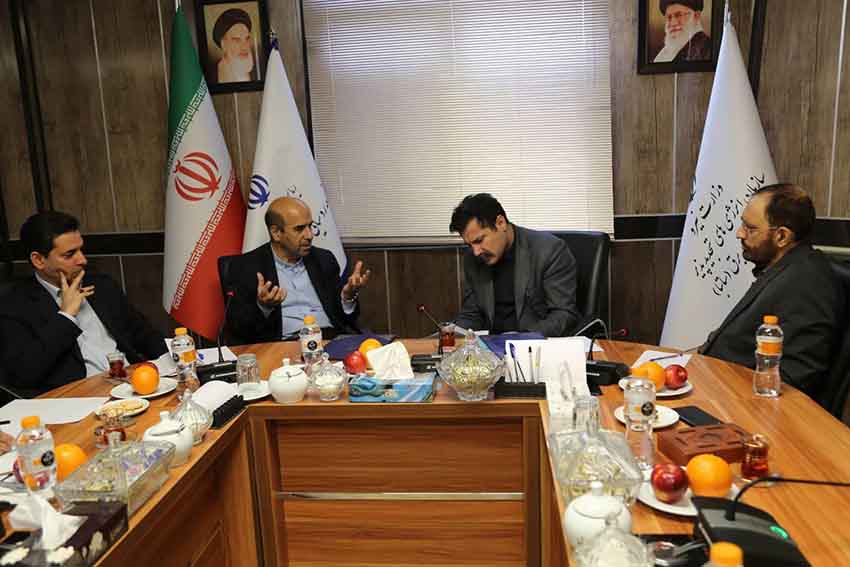 تأکید رئیس ساتبا بر آغاز فوری ساخت نیروگاههای خورشیدی در مناطق محروم