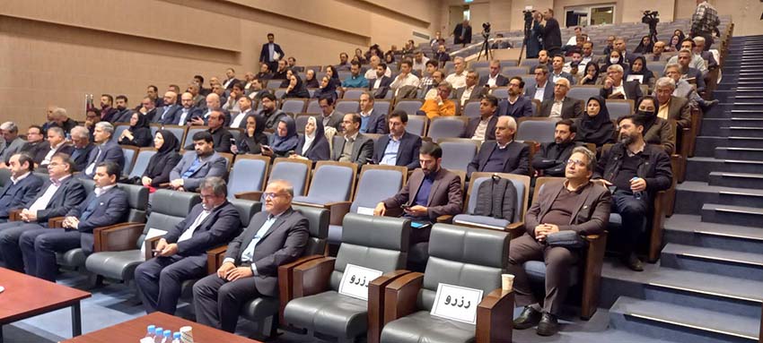 بررسی برنامه‌های مشترک وزارت نفت و نیرو برای گسترش انرژی‌های تجدیدپذیر