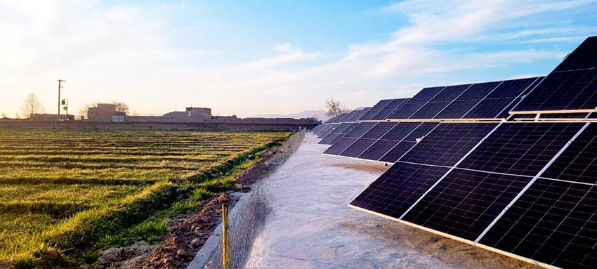 همایش تخصصی نیروگاههای خورشیدی ویژه کشاورزان لارستان فارس برگزار شد